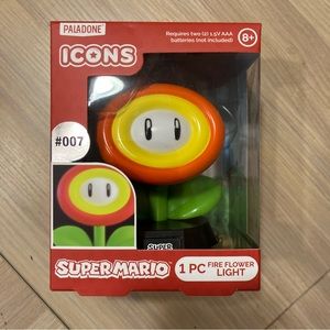 Super Mario Fire Flower Night Light #007 Lamp Paladone Icons - Brand New